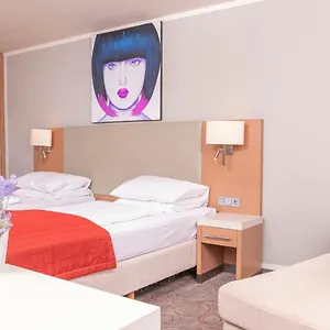 Vivo 4*, Viena Áustria